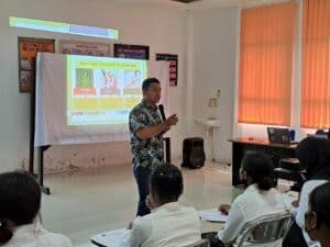 Sosialisasi dan Tes Urine bagi Calon Mahasiswa Poltekes Kemenkes Sorong