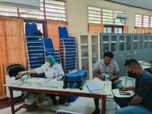 Sosialisasi dan Tes Urine bagi Calon Mahasiswa dan Mahasiswi Poltekes Kemenkes Sorong Sosialisasi dan Tes Urine bagi Calon Mahasiswa Poltekes Kemenkes Sorong