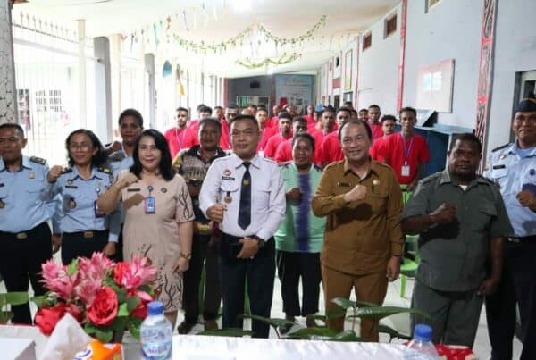 Pelatihan Pembinaan Kemandirian Bersetifikat Rajut Noken dan Pembuatan Mie Bagi Warga Binaan Pemasyarakatan Lembaga Pemasyarakatan Kelas II B Manokwari