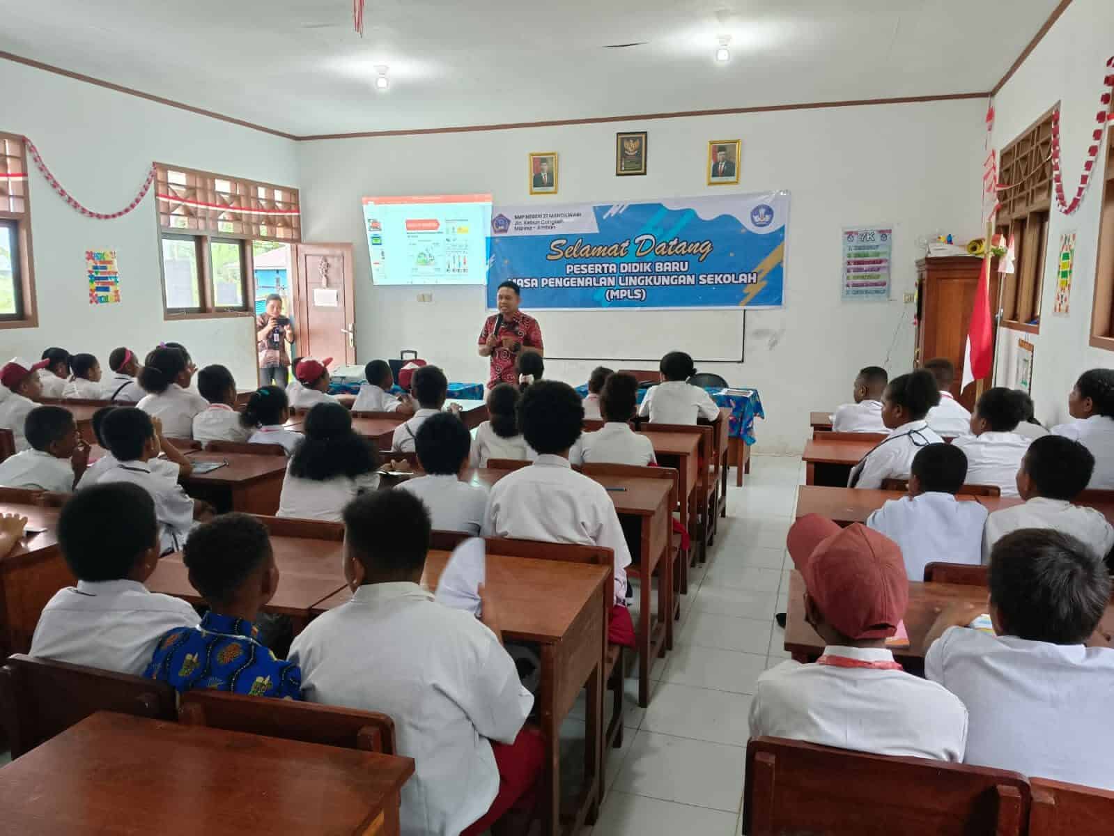 Sosialisasi Bahaya Narkoba Bagi Pelajar Pada Masa Pengenalan Lingkungan Sekolah (MPLS) SMP N 27 Amban Sosialisasi Bahaya Narkoba Bagi Pelajar Pada Masa Pengenalan Lingkungan Sekolah (MPLS) SMP N 27 Amban