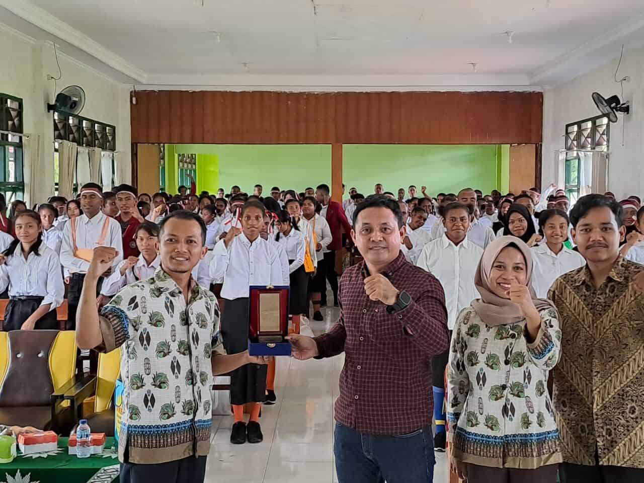 Sosialisasi Bahaya Penyalahgunaan Narkoba pada Pekan Ta'aruf Mahasisewa baru ( Peta Maba) tahun Akademi 2023/2024 Sosialisasi Bahaya Penyalahgunaan Narkoba pada Pekan Ta’aruf Mahasisewa baru ( Peta Maba) tahun Akademi 2023/2024