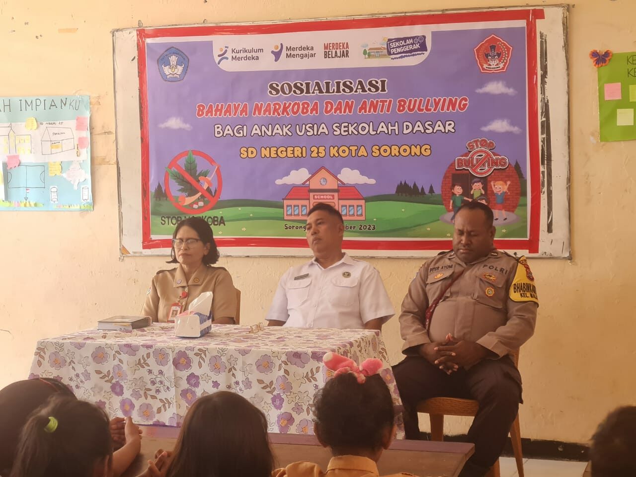 Sosialisasi Bahaya Penyalahgunaan Narkotika Bagi Pelajar SD Negeri 25 Kota Sorong WhatsApp Image 2023 10 01 at 12.16.24 PM 2