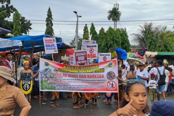 BNNP Pabar mengikuti Pawai Religi menyambut HUT GKI di Tanah Papua