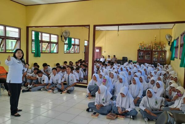 Kegiatan Sosialisasi pemilih pemula di pemilu tahun 2024 dan Bahaya Penyalahgunaan Narkoba bagi Pelajar