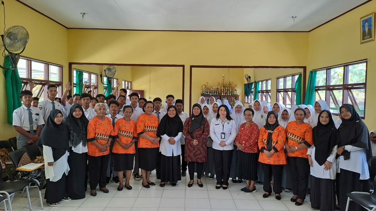 Kegiatan Sosialisasi pemilih pemula di pemilu tahun 2024 dan Bahaya Penyalahgunaan Narkoba bagi Pelajar