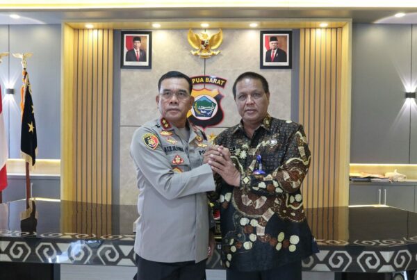 Kepala BNNP Papua Barat Sambangi Polda Papua Barat Jalin Sinergitas dalam P4GN