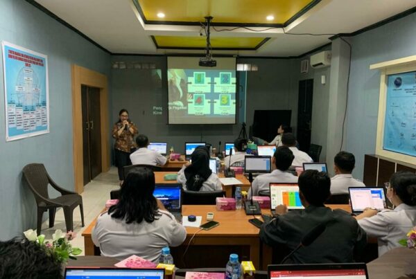Sosialisasi Aplikasi E-Kinerja dan Penyusunan SKP di Lingkungan BNNP Papua Barat