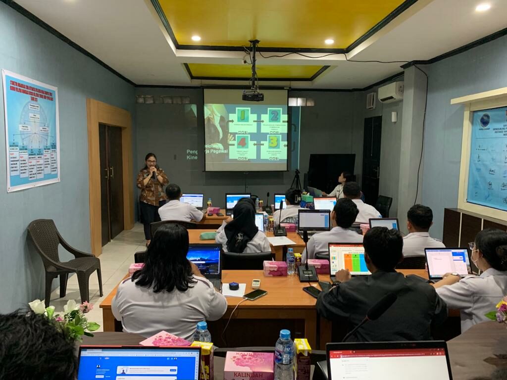 Sosialisasi Aplikasi E-Kinerja dan Penyusunan SKP di Lingkungan BNNP Papua Barat Sosialisasi Aplikasi E-Kinerja dan Penyusunan SKP di Lingkungan BNNP Papua Barat