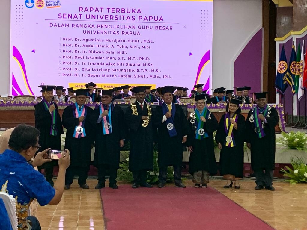 BNNP Papua Barat Hadiri Rapat Terbuka Senat Universitas Papua dalam Rangka Pengukuhan Guru Besar Universitas Papua BNNP Papua Barat Hadiri Rapat Terbuka Senat Universitas Papua dalam Rangka Pengukuhan Guru Besar Universitas Papua
