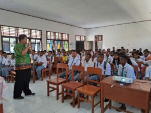 BNNP Papua Barat Goes To School - SMAS YPPK Santo Arnoldus Teluk Bintuni