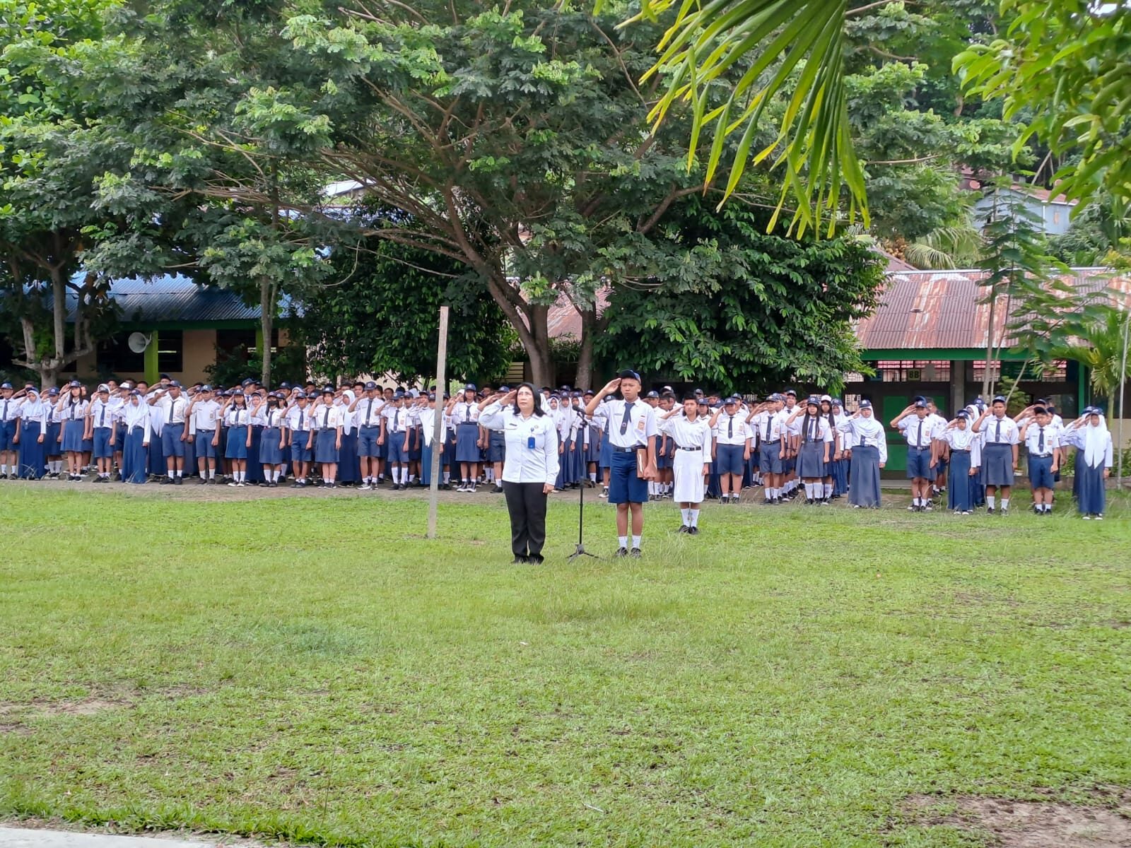 BNNP Papua Barat Goes to School SMP N 6 Manokwari, Ciptakan Generesi Papua Barat Bersinar