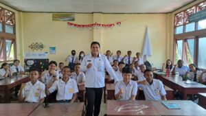 BNNP Papua Barat Goes To School SMPN 1 Manokwari, Berikan Penguatan Anti Narkoba BNNP Papua Barat Goes To School SMPN 1 Manokwari, Berikan Penguatan Anti Narkoba