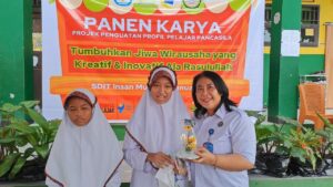 Tingkatkan Kreatifitas Anak Tanpa Narkoba, BNNP Papua Barat Mengikuti Tingkatkan Kreatifitas Anak Tanpa Narkoba, BNNP Papua Barat Mengikuti