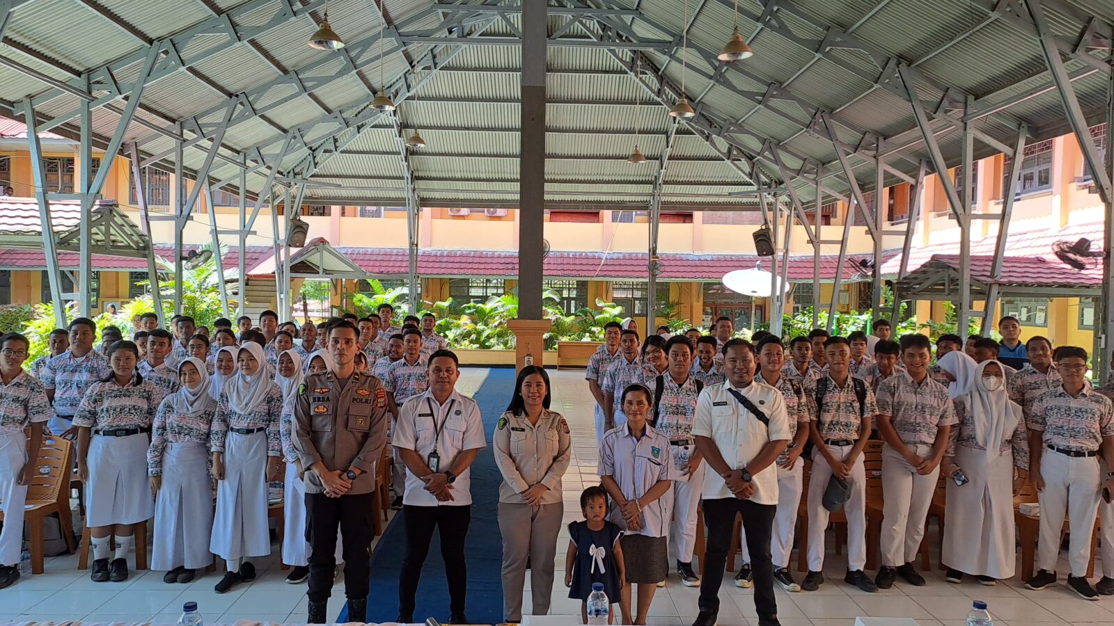 Dalam Rangka Pra HANI 2024, BNNP Papua Barat Melaksanakan Sosialisasi P4GN Bagi Pelajar SMAN 1 Manokwari