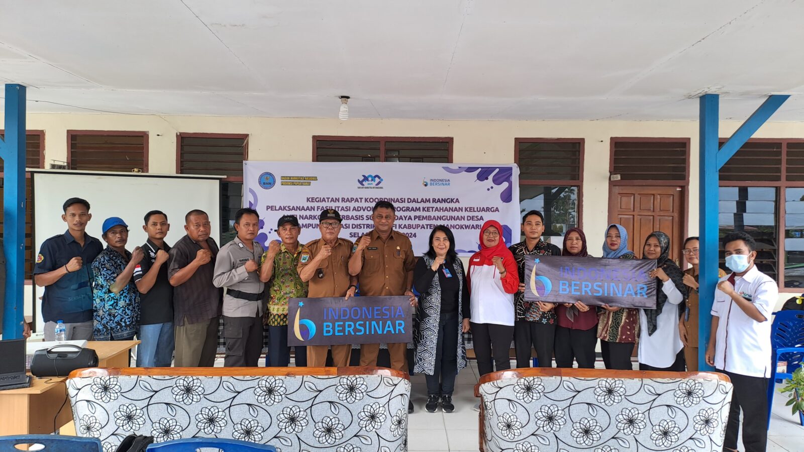 Kegiatan Fasilitasi dan Asistensi Pelaksanaan Program Advokasi Ketahanan Keluarga Anti Narkoba Berbasis Sumber Daya Pembangunan Desa Di Kampung Aimasi Kegiatan Fasilitasi dan Asistensi Pelaksanaan Program Advokasi Ketahanan Keluarga Anti Narkoba Berbasis Sumber Daya Pembangunan Desa Di Kampung Aimasi
