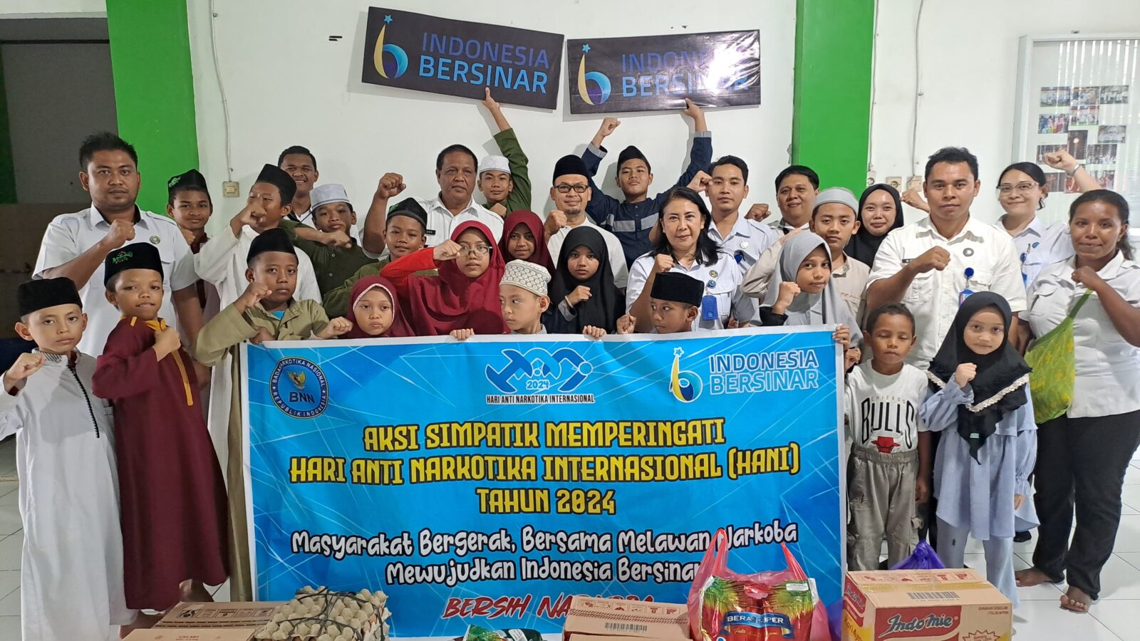 Anjangsana Ke Yayasan Anak Yatim Ikhsan Almauun Manokwari Dalam Rangka Pra HANI 2024 Dalam Rangka Pra HANI 2024, BNNP Papua Barat Laksanakan Anjangsana Ke Yayasan Anak Yatim Ikhsan Almauun Manokwari