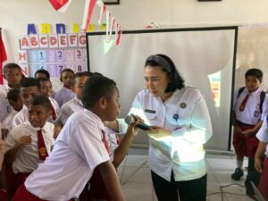 Kegiatan Informasi dan Edukasi P4GN bagi Pelajar SD di Kabupaten Manokwari