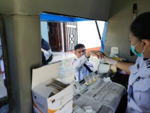 DETEKSI DINI PENYALAHGUNAAN NARKOTIKA MELALUI TES URINE DILINGKUNGAN BPMP PAPUA BARAT